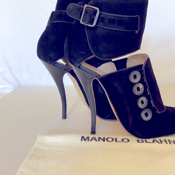 - Manolo Blahnik Black Suede Button Boot Heels 39.5 - Picture 8 of 14